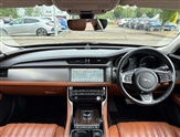 Jaguar XF Image 3