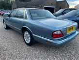 Jaguar XJ Series Image 4
