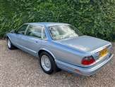 Jaguar XJ Series Image 5