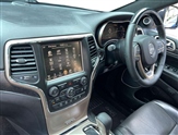 Jeep Grand Cherokee Image 2