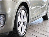 Kia Carens Image 5