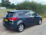 Kia Carens Image 5