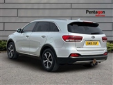 Kia Sorento Image 2