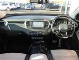 Kia Sorento Image 5