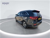 Kia Sorento Image 2