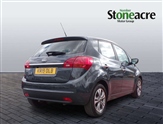 Kia Venga Image 2