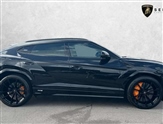 Lamborghini Urus Image 2
