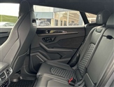 Lamborghini Urus Image 6