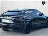 Lamborghini Urus Image 3