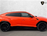 Lamborghini Urus Image 2