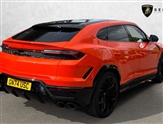 Lamborghini Urus Image 3