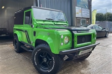 Land Rover Defender