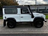 Land Rover Defender Image 4