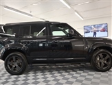 Land Rover Defender Image 2