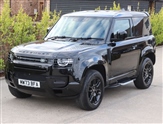 Land Rover Defender Image 4