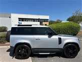 Land Rover Defender Image 3