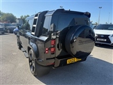 Land Rover Defender Image 5