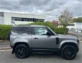 Land Rover Defender Image 3