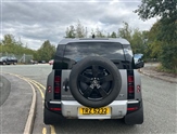 Land Rover Defender Image 5