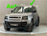 Land Rover Defender Image 6