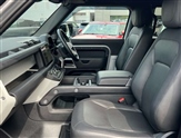 Land Rover Defender Image 3