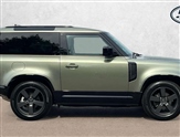 Land Rover Defender Image 5