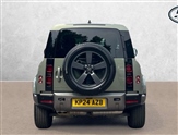 Land Rover Defender Image 6