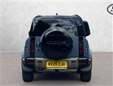 Land Rover Defender Image 6