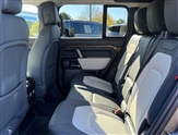 Land Rover Defender Image 4