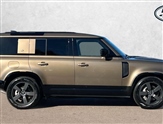 Land Rover Defender Image 5