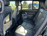 Land Rover Defender Image 4