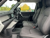 Land Rover Defender Image 3