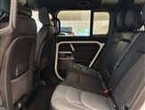 Land Rover Defender Image 4