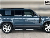Land Rover Defender Image 2