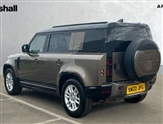 Land Rover Defender Image 2