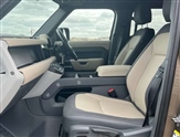 Land Rover Defender Image 3
