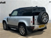 Land Rover Defender Image 2