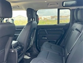 Land Rover Defender Image 4