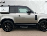 Land Rover Defender Image 5
