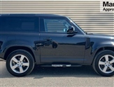 Land Rover Defender Image 2
