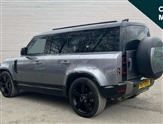 Land Rover Defender Image 5