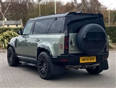 Land Rover Defender Image 2