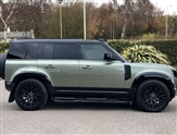 Land Rover Defender Image 5