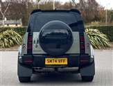 Land Rover Defender Image 6