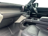 Land Rover Defender Image 3