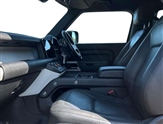 Land Rover Defender Image 3