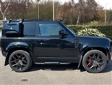 Land Rover Defender Image 5