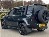 Land Rover Defender Image 2