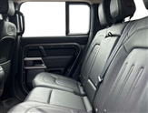 Land Rover Defender Image 4