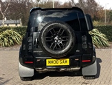 Land Rover Defender Image 6